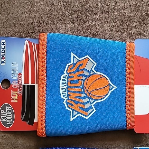 NY Knicks bottle and can Koozies - Picture 5 of 5